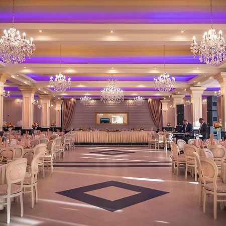 Hotel Melody Сату-Маре Экстерьер фото