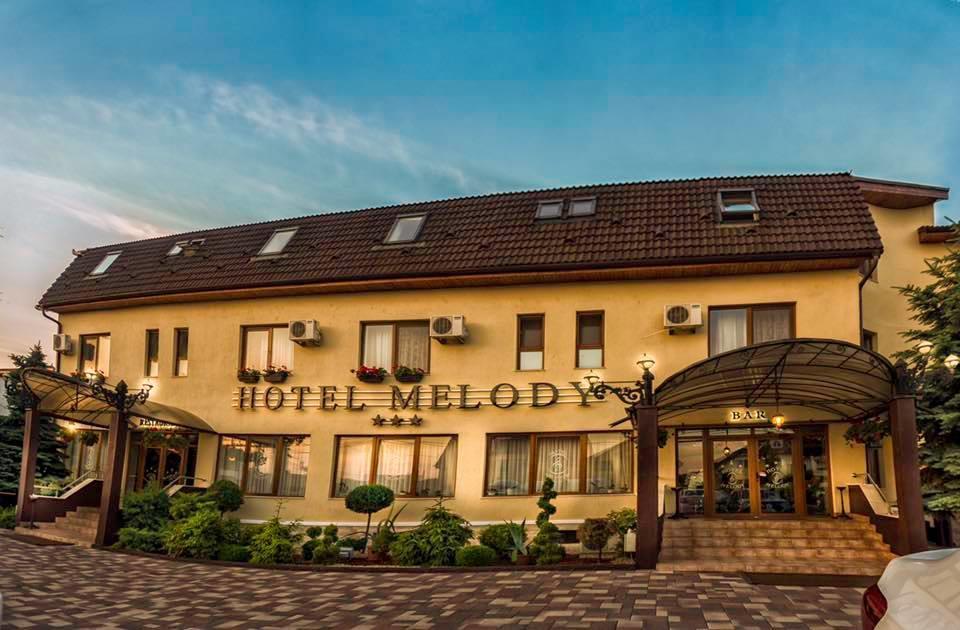 Hotel Melody Сату-Маре Экстерьер фото